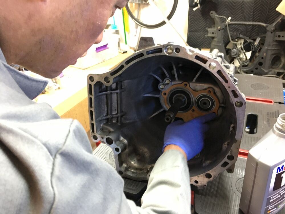 Flyin' Miata Happy Meal Clutch/Flywheel Install Project Cars
